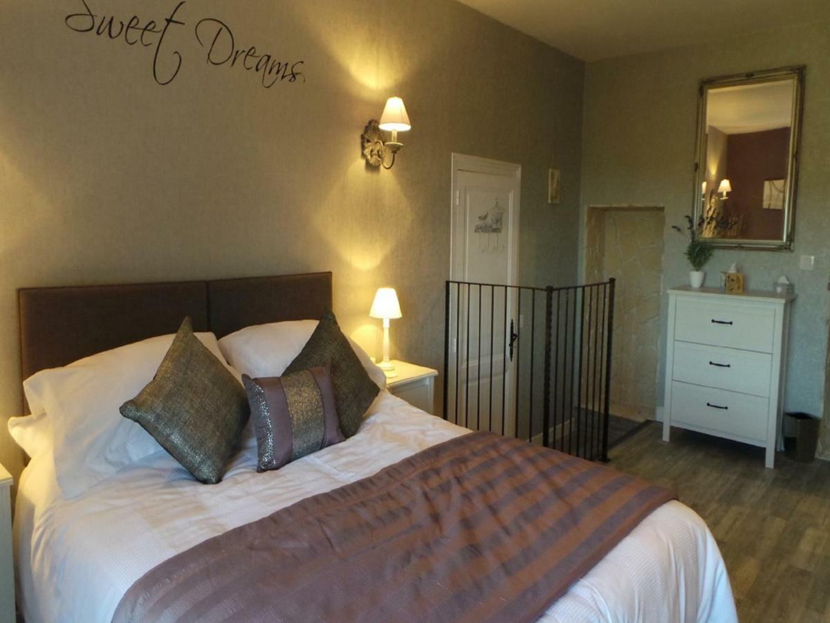Le Montaigne Bed and Breakfast Saint-Alvère Eksteriør billede