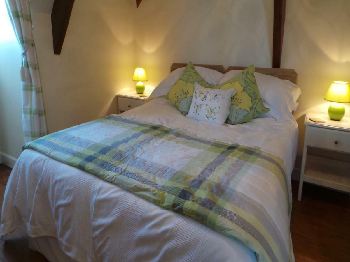Le Montaigne Bed and Breakfast Saint-Alvère Eksteriør billede