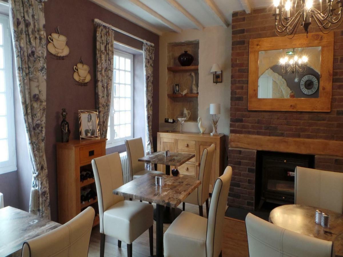 Le Montaigne Bed and Breakfast Saint-Alvère Eksteriør billede