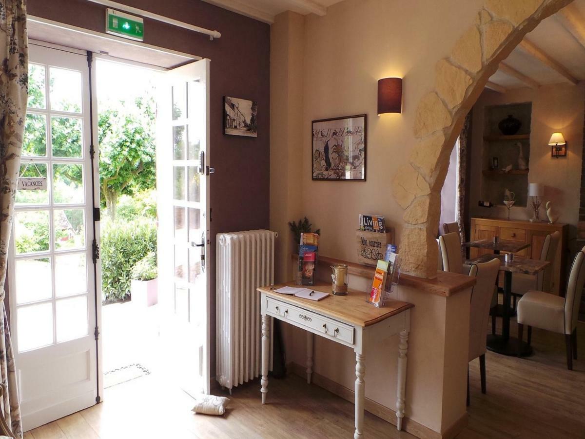 Le Montaigne Bed and Breakfast Saint-Alvère Eksteriør billede